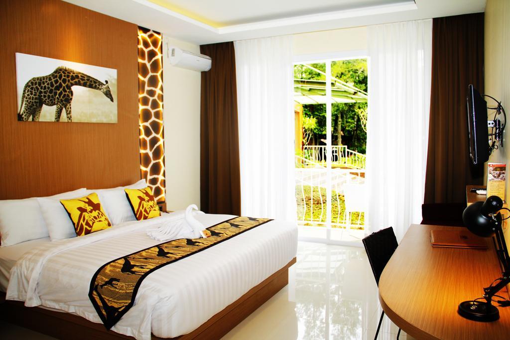 Royal Safari Garden Resort And Convention Bogor Rum bild